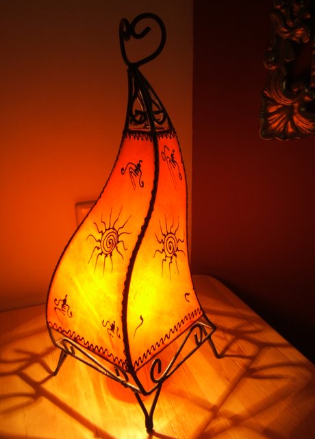 henna lamp